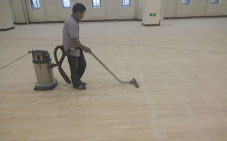 楓樺木籃球場實木地板怎么維修？